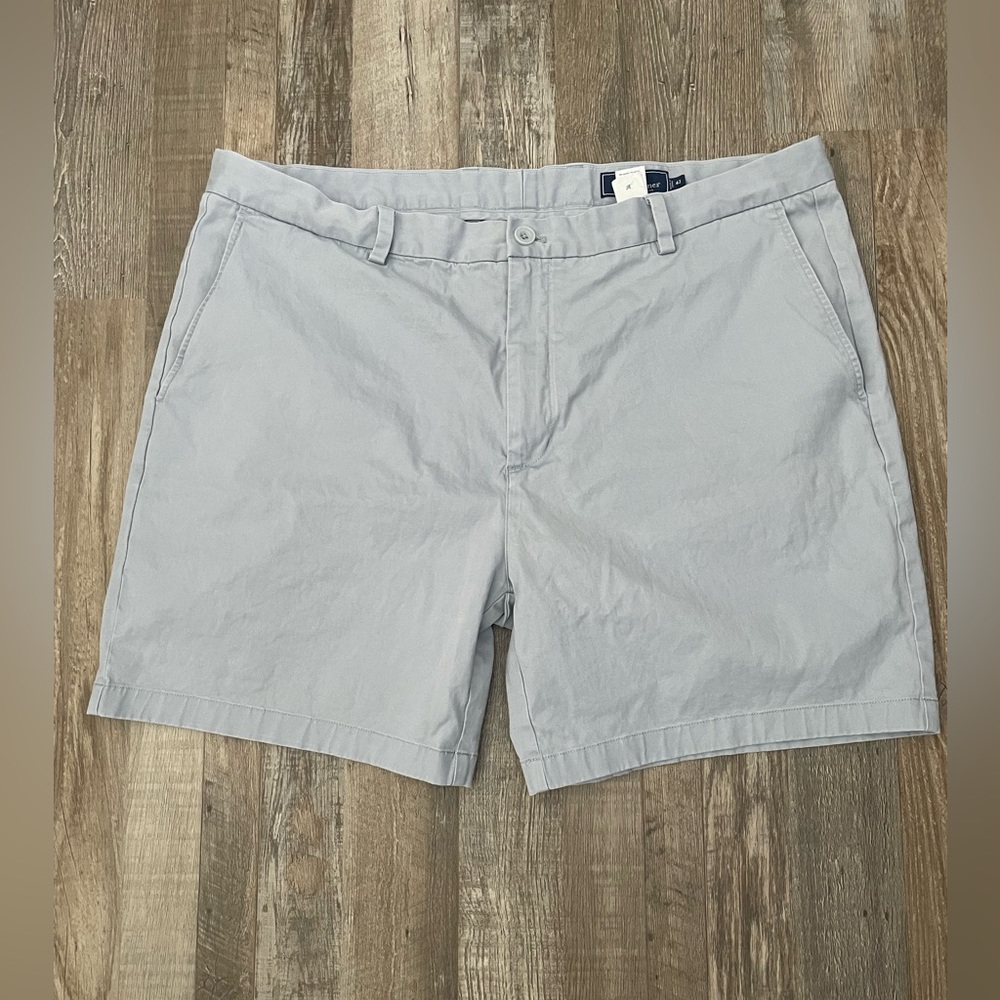 Vineyard Vines Men Shorts
